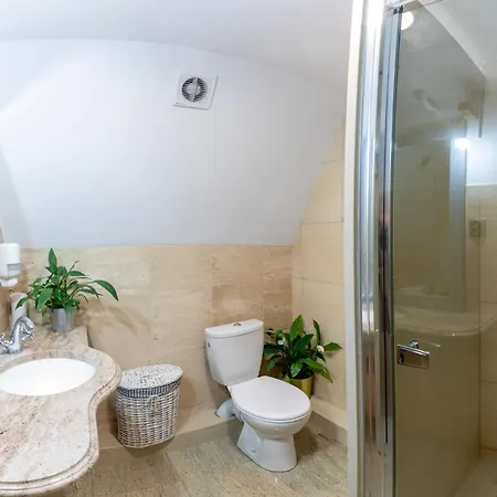 Dom Zachariasza Zappio Hostel