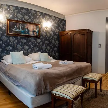 Dom Zachariasza Zappio Hostel