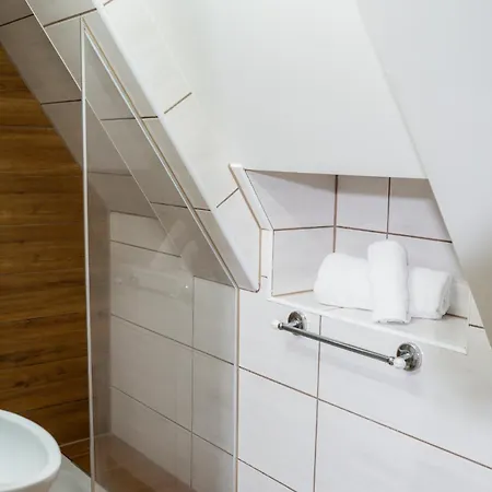 بيت شباب Dom Zachariasza Zappio